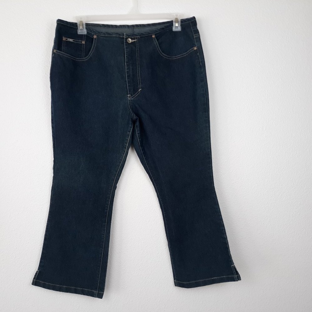 Revolt Jeans Women's Size 18 Crop Dark Wash 5 Pocket Denim Embroidered Pockets.